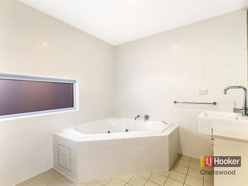 FO9/10-16 Marquet, Rhodes NSW 2138