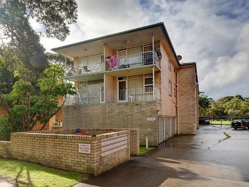 14 Grafton Crescent, Dee Why NSW 2099