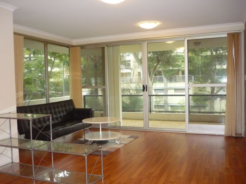 2 Parkside Lane, Chatswood NSW 2067