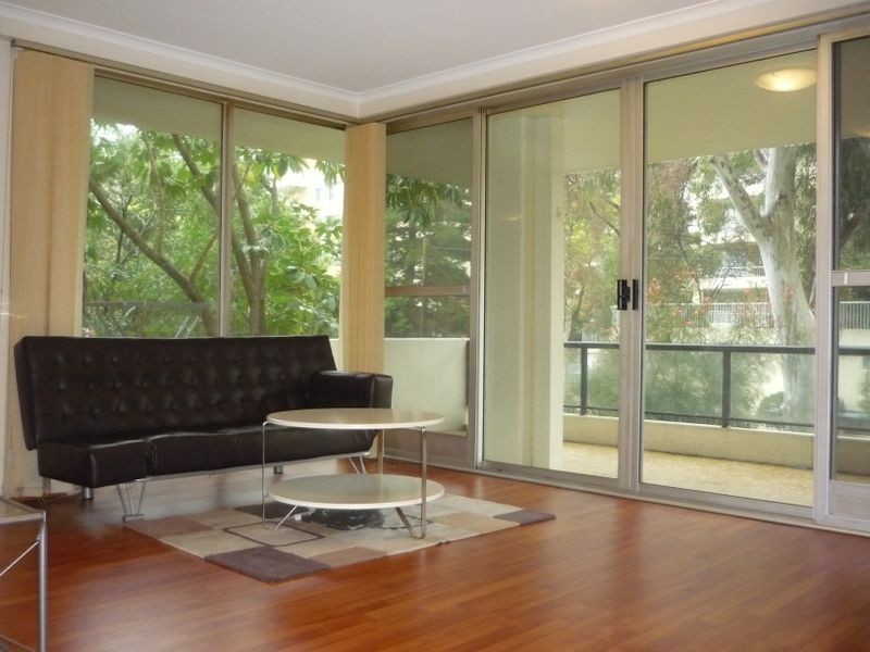 2 Parkside Lane, Chatswood NSW 2067