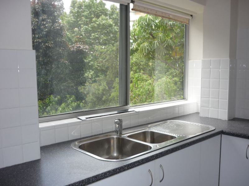 2 Parkside Lane, Chatswood NSW 2067