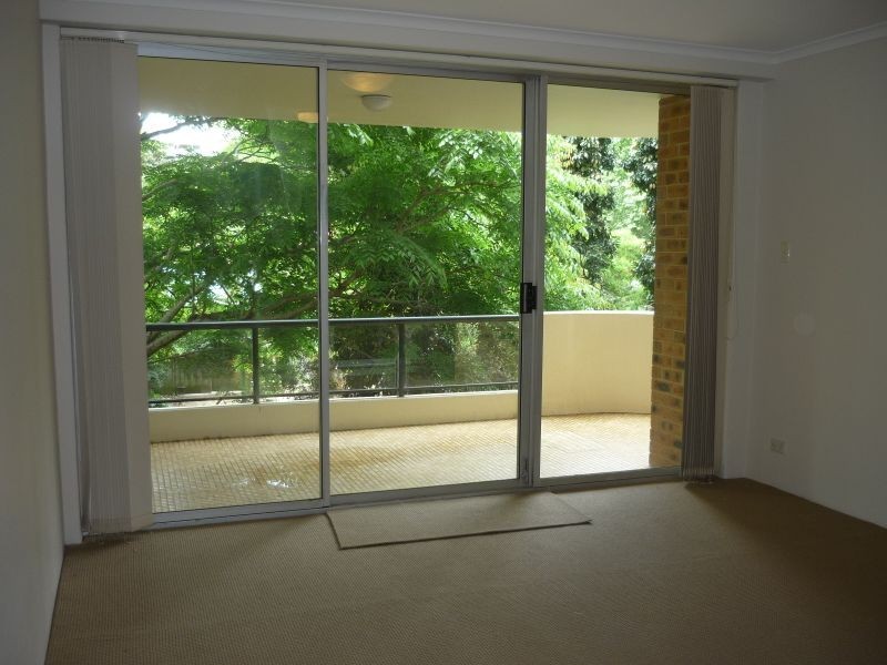 2 Parkside Lane, Chatswood NSW 2067