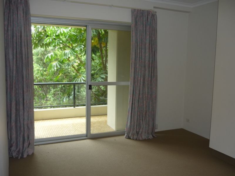 2 Parkside Lane, Chatswood NSW 2067