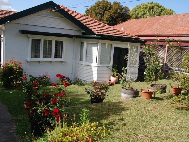 61 Duntroon Avenue, Roseville NSW 2069