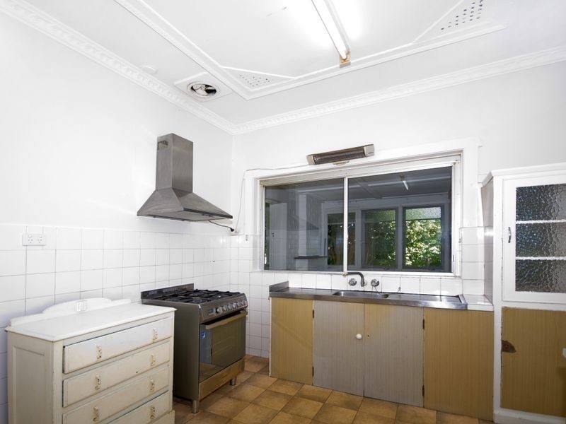 8 Clanville Road, Roseville NSW 2069