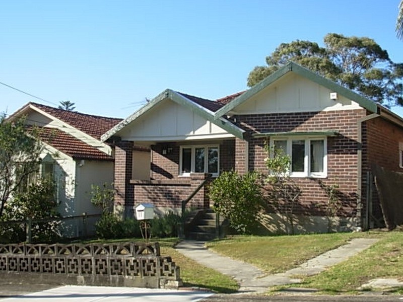 11 Douglas Avenue, Chatswood NSW 2067