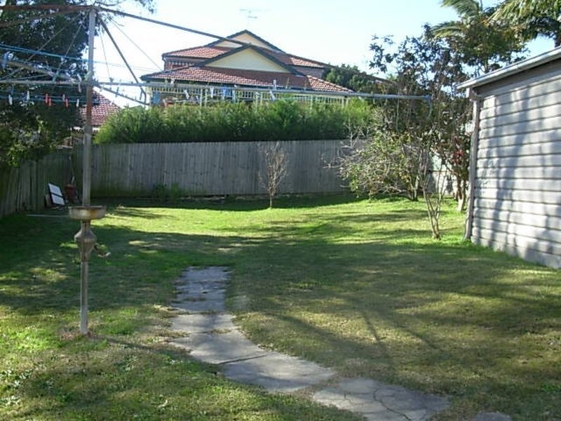 11 Douglas Avenue, Chatswood NSW 2067