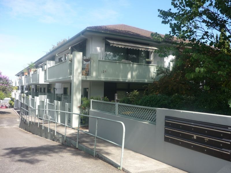124 Burns Bay Road, Lane Cove NSW 2066