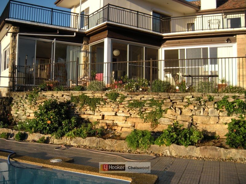 19 Lincoln Avenue, Castlecrag NSW 2068