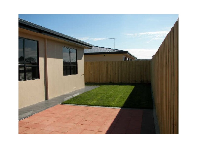 2/31 Haven Drive, Shearwater TAS 7307
