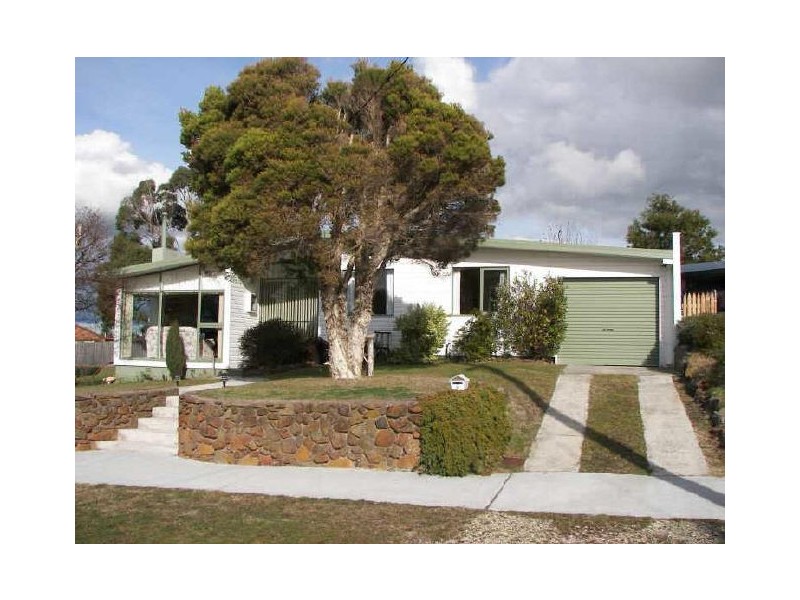 8 Freer Street, Shearwater TAS 7307