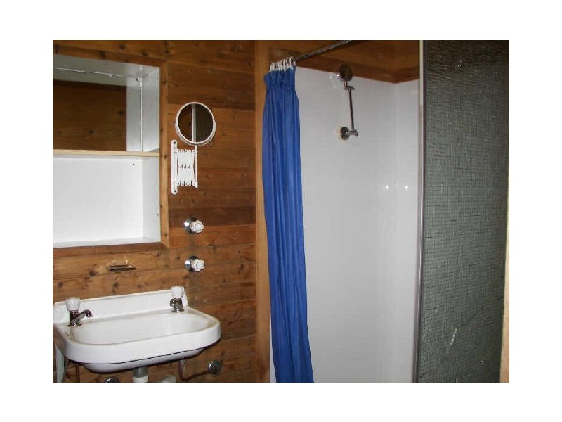 TUDOR CABINS – APPLEBY ROAD, Northdown TAS 7307