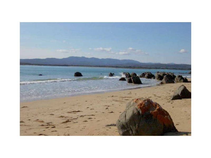 33 HAWLEY ESPLANADE, Hawley Beach TAS 7307