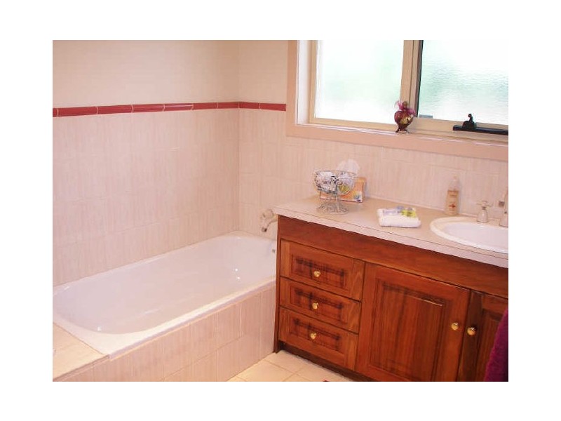 24 Frederick Street, Hawley Beach TAS 7307