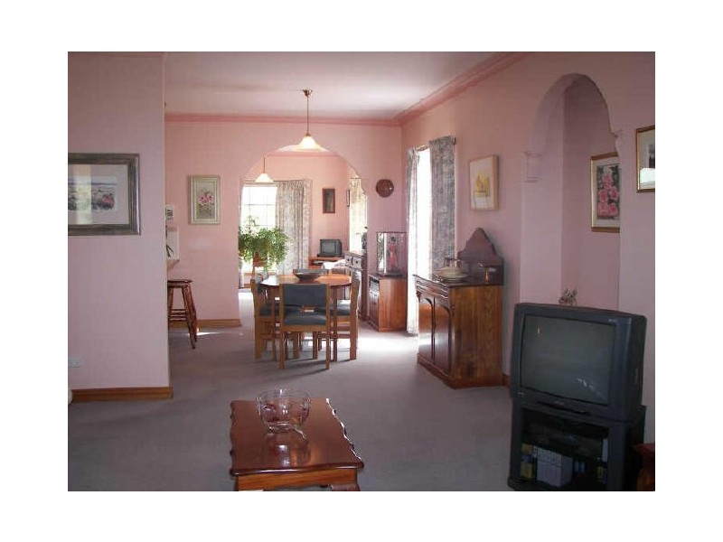 19 Dumbleton Street, Hawley Beach TAS 7307