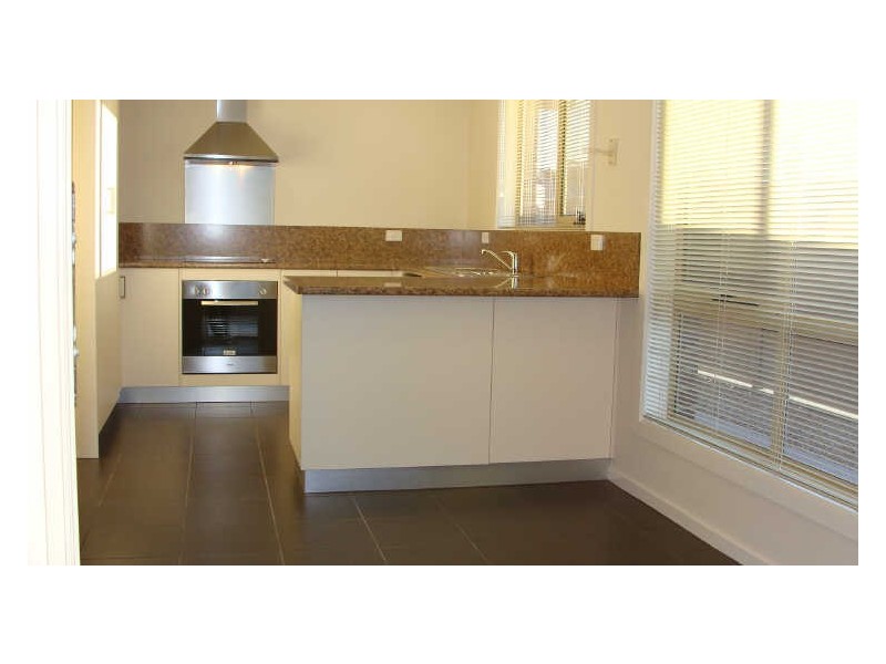 2/32 Haven Drive, Shearwater TAS 7307