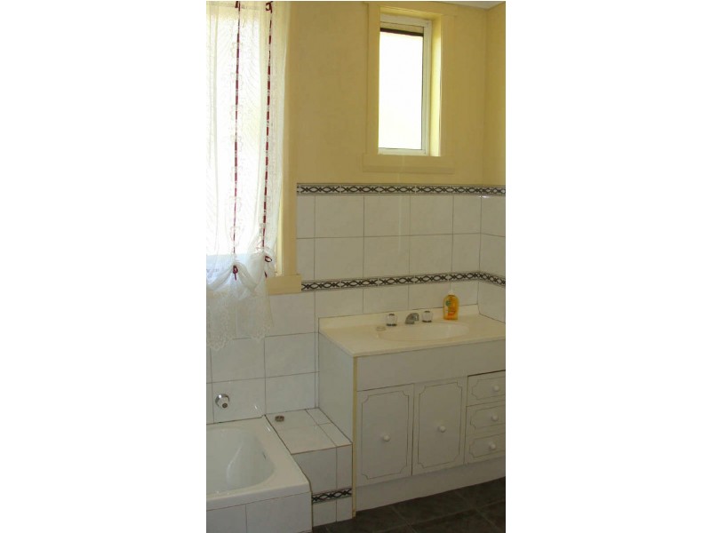 16 Arthur Street, Shearwater TAS 7307