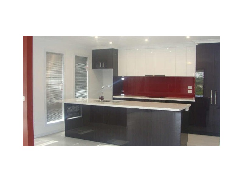 2/81 Haven Drive, Shearwater TAS 7307
