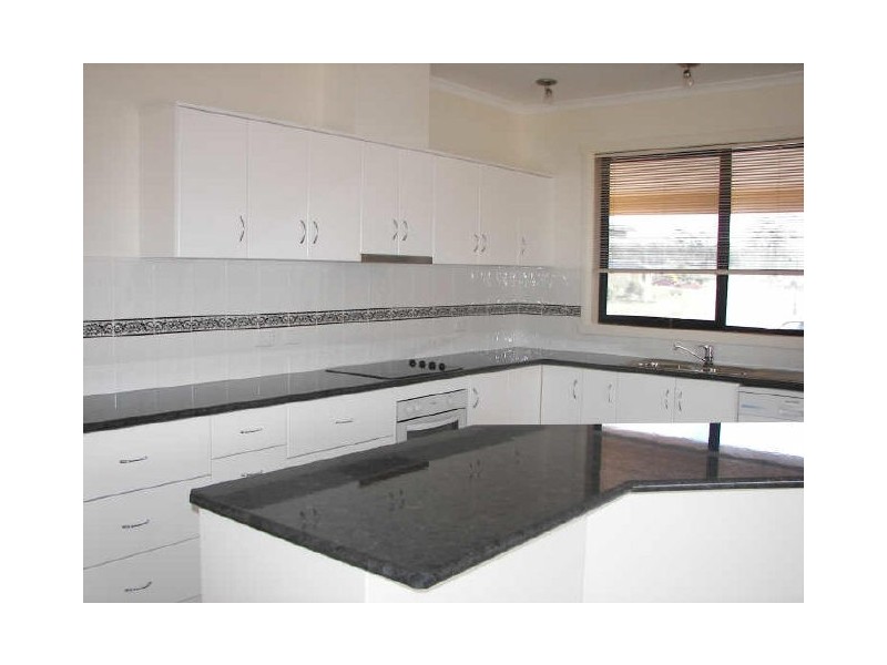 2/60 Haven Drive, Shearwater TAS 7307