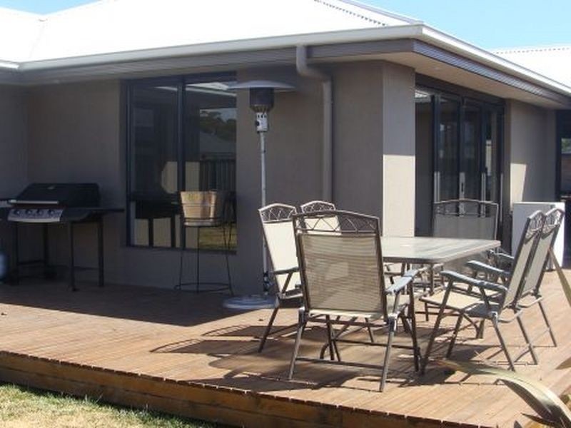18 Haven Drive, Shearwater TAS 7307