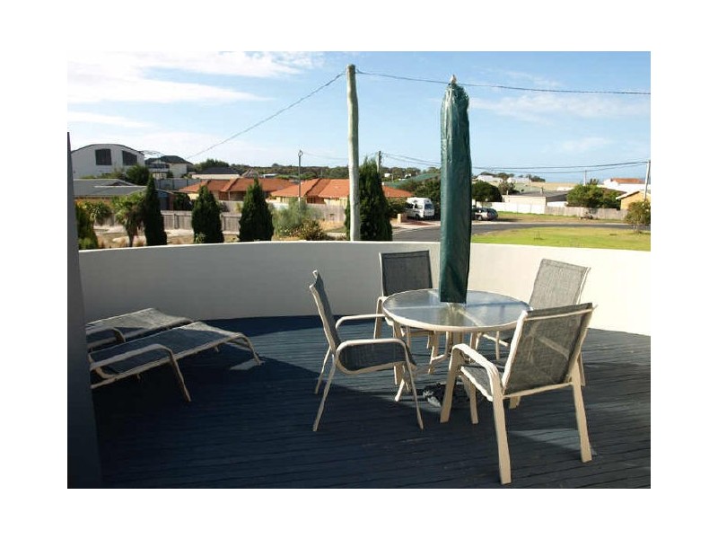 Unit 2, 4 St Georges Crescent, Shearwater TAS 7307