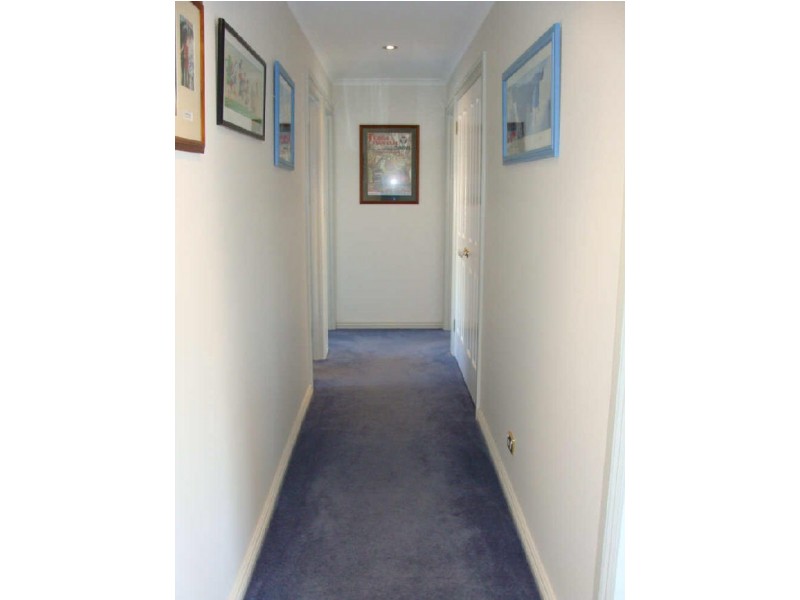 Unit 2, 4 St Georges Crescent, Shearwater TAS 7307