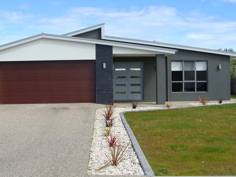 2 Haven Drive, Shearwater TAS 7307