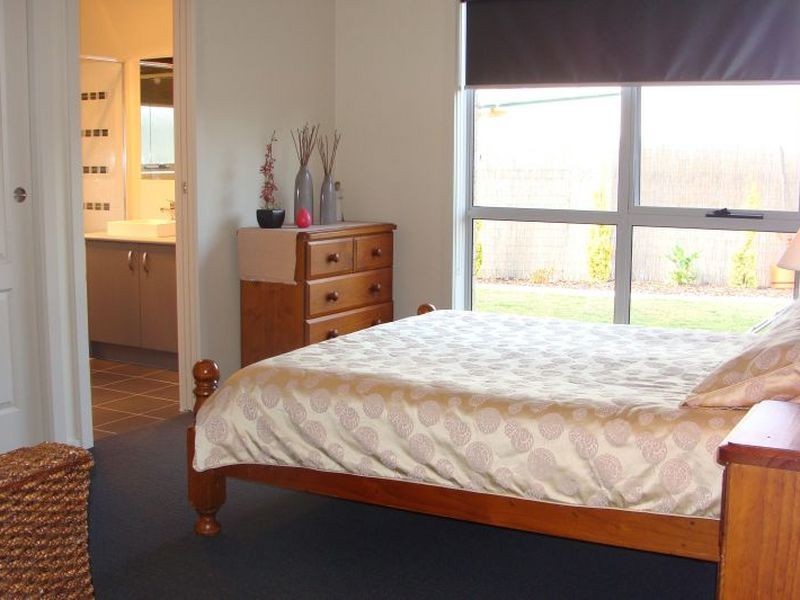 9 Inlet Court, Shearwater TAS 7307