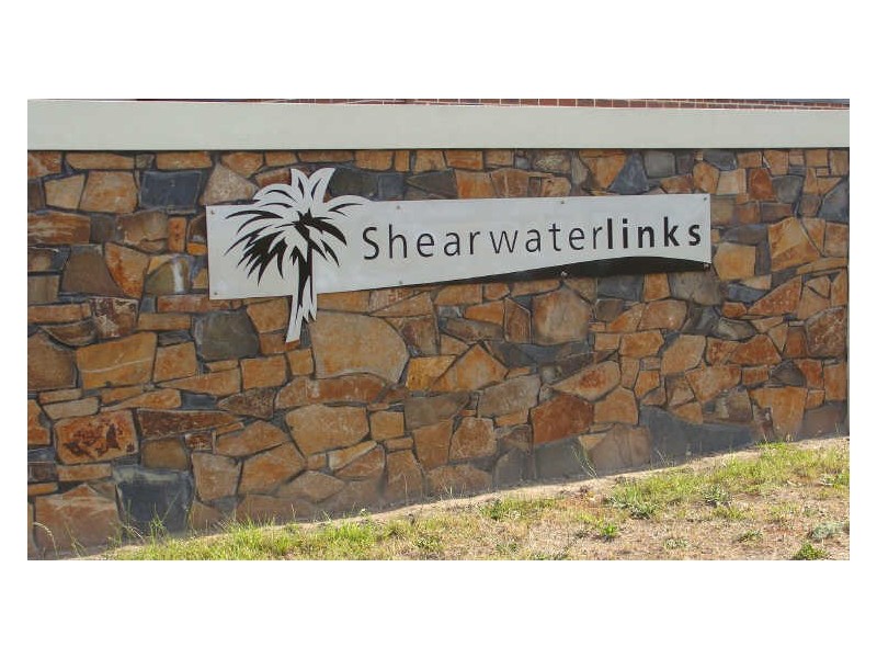 1 Links Court, Shearwater TAS 7307