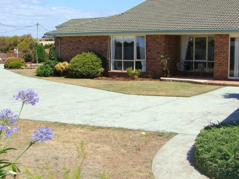 15 Bluewater Crescent, Shearwater TAS 7307