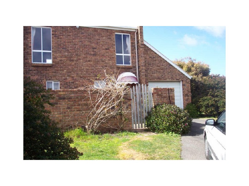 2/11 Hawley Place, Hawley Beach TAS 7307