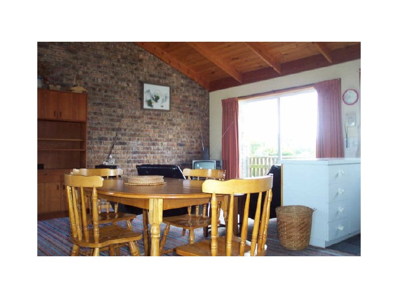 2/11 Hawley Place, Hawley Beach TAS 7307