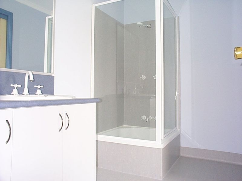 2/26 Broadwater Court, Shearwater TAS 7307