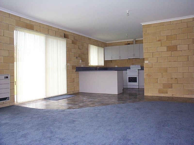 2/26 Broadwater Court, Shearwater TAS 7307