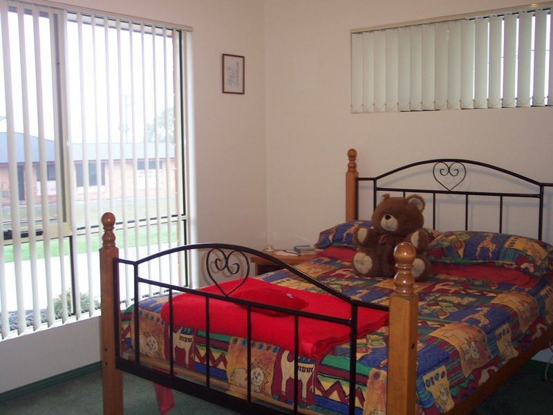 2/26 Broadwater Court, Shearwater TAS 7307