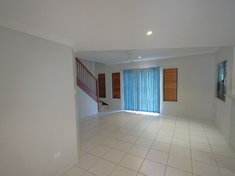 3/6-8 FreeshWarter Mews, Douglas QLD 4814