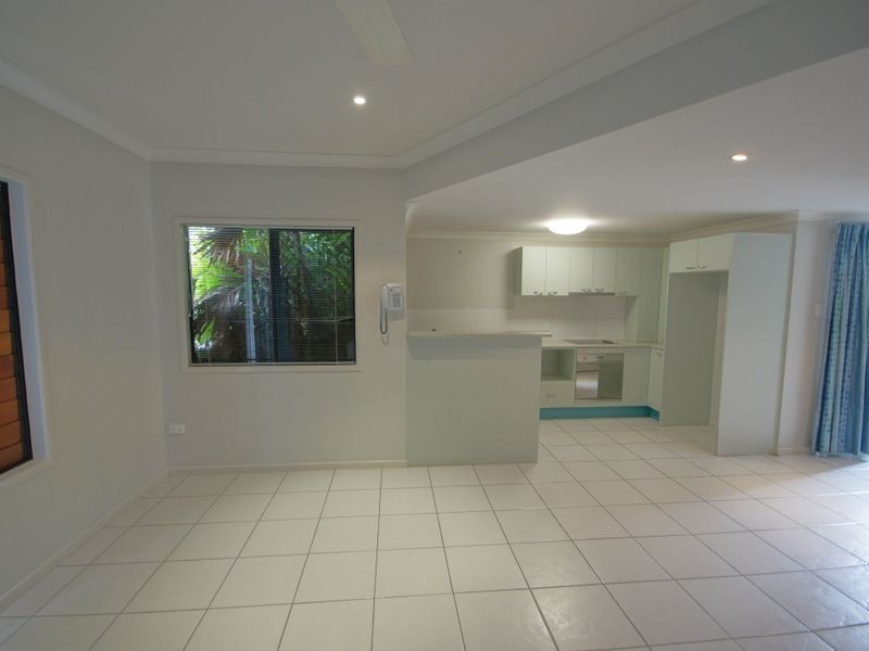 3/6-8 FreeshWarter Mews, Douglas QLD 4814