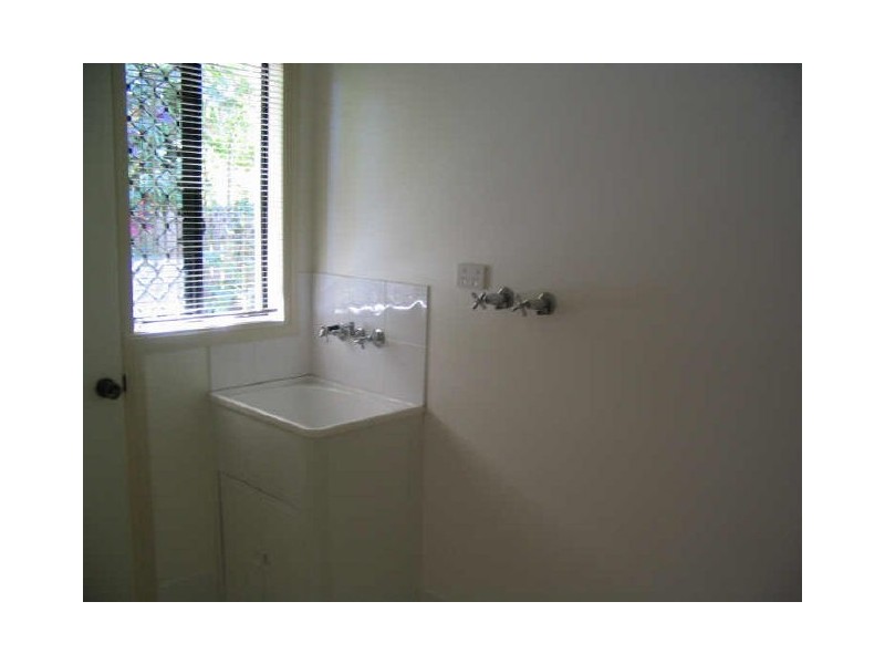 4 Sutherland Street, Annandale QLD 4814