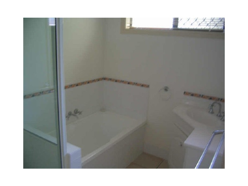 4 Sutherland Street, Annandale QLD 4814