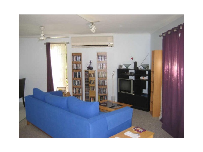 18 Leila Avenue, Rasmussen QLD 4815