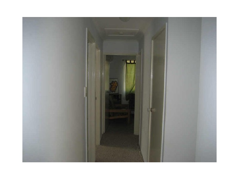 18 Leila Avenue, Rasmussen QLD 4815