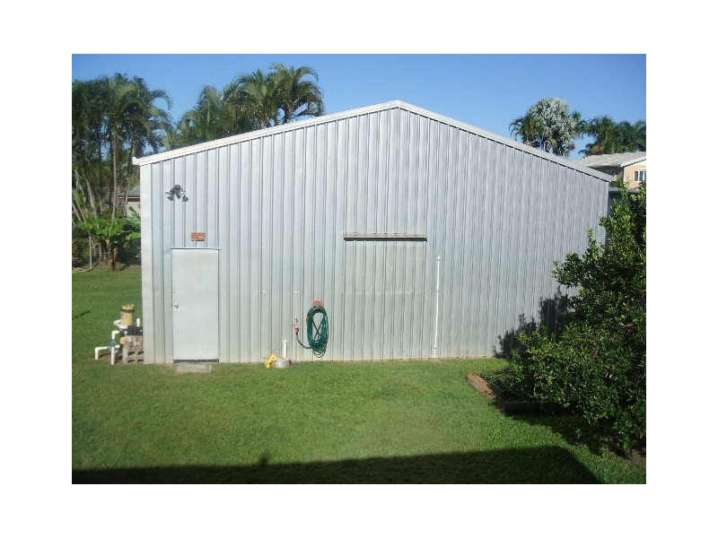 120 13th Avenue, Home Hill QLD 4806