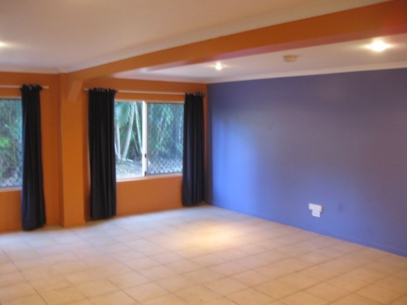 13 Berontha Street, Cranbrook QLD 4814