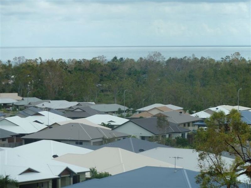 59 Shutehaven Circuit, Bushland Beach QLD 4818