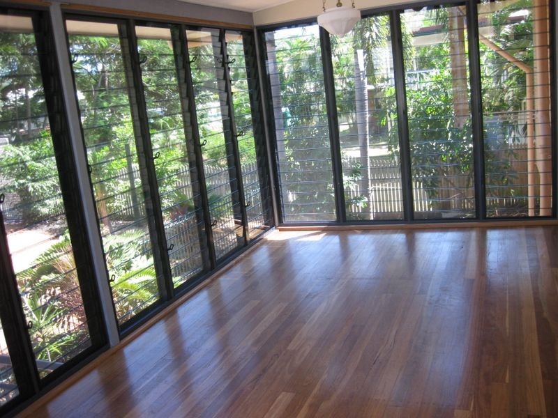 33 Bay Street, Pallarenda QLD 4810