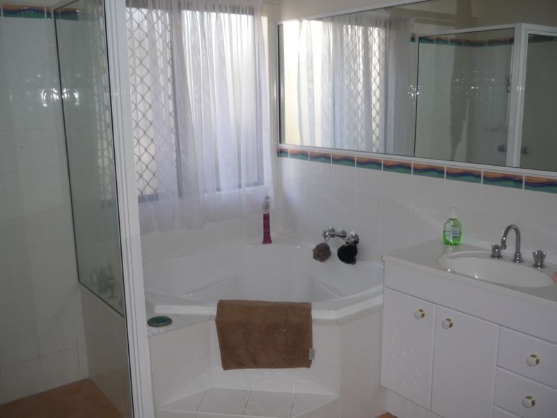 13 Mona Vale Place, Annandale QLD 4814