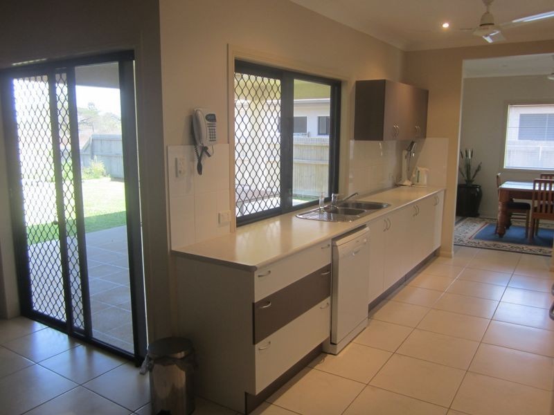 73 Sringbrook Parade, Idalia QLD 4811