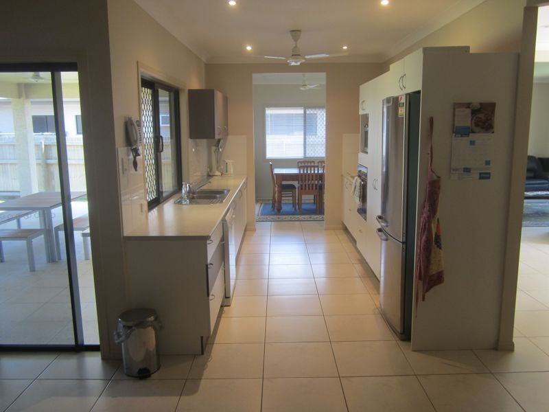 73 Sringbrook Parade, Idalia QLD 4811