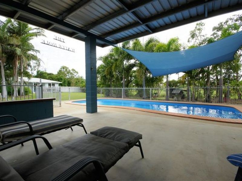 37 Country Road, Alligator Creek QLD 4816