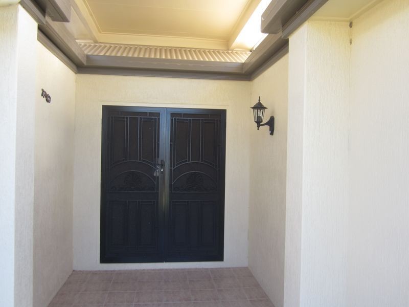 7 Buller Close, Mount Louisa QLD 4814